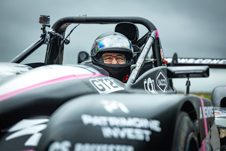 😁 Trackday pour notre licencié Philippe Gaiffe avec le team #BerreurAutoSport, au programme : grand sourire et beaucoup de plaisir au volant de la Norma M20FC pour Philippe sur le Circuit de l'Auxois ! Envie d’un trackday en Norma M20FC ou / et en Formule Renault 👉🏻 vous pouvez contacter le team Berreur Auto Sport, une équipe d’expérience (franc-comtoise 😌) pour un souvenir inoubliable ! 📸 Nicolas Millet Photography